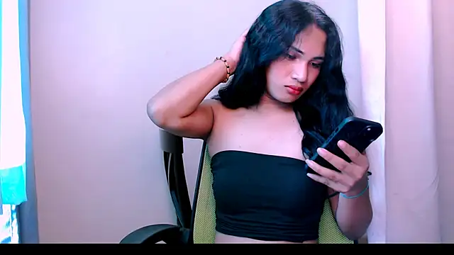 slutty aki online show from May 2026 02:12:02 AM