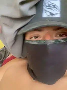 jakeblaze26 online show from April 2026 05:51:01 PM