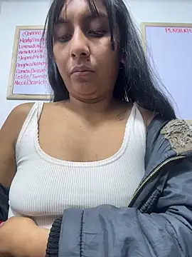 Snapshot of MELIZ_QUEEN chatting on June 2026 11:54:02 AM MELIZ QUEEN online show from June 2026 11:54:02 AM