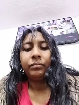 MELIZ QUEEN online show from May 2026 11:38:01 AM