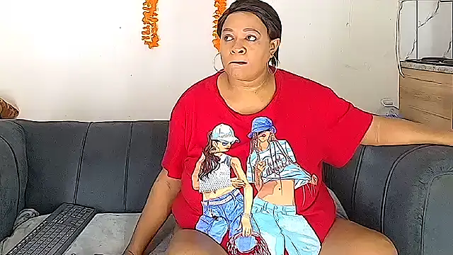 BUSTYQUEEN56  online show from April 2026 05:25:01 PM