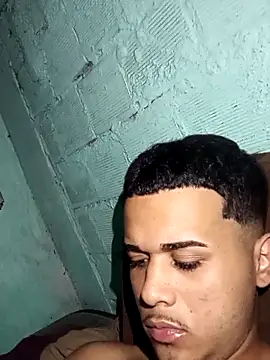 novinhokk22 online show from April 2026 08:00:02 PM