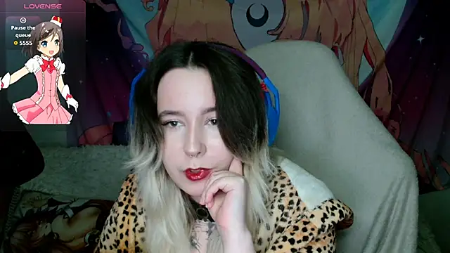 Snapshot of mirabite_ chatting on April 2026 07:34:01 AM mirabite online show from April 2026 07:34:01 AM