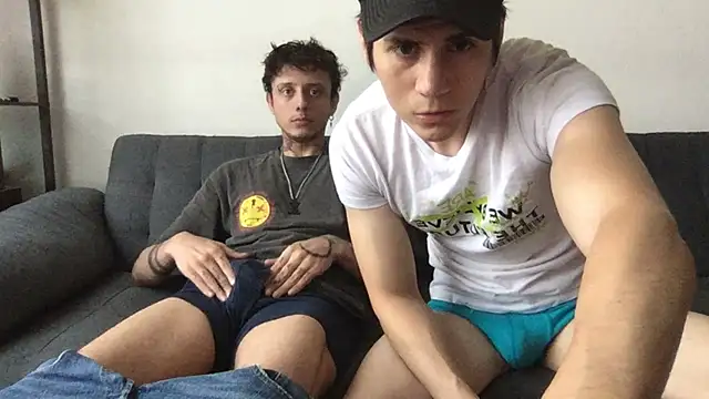 Chrixtopherobin online show from May 2026 05:16:02 PM