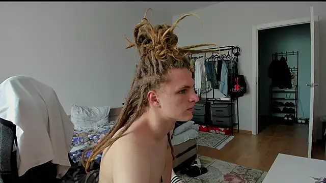 SurfSexCouple1 online show from April 2026 01:04:02 PM