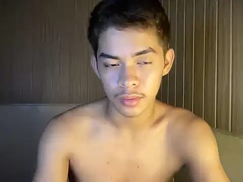 yourhotasian jhonpol16 online show from May 2026 10:54:02 PM