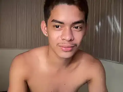 yourhotasian jhonpol16 online show from June 2026 01:16:02 AM