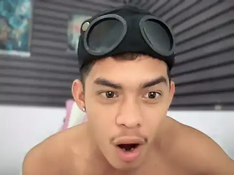 Snapshot of yourhotasian_jhonpol16 chatting on June 2026 12:22:02 AM yourhotasian jhonpol16 online show from June 2026 12:22:02 AM