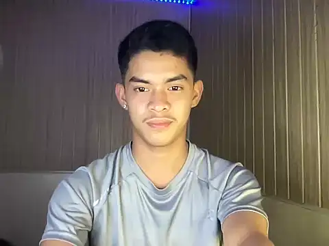 yourhotasian jhonpol16 online show from April 2026 07:40:01 PM