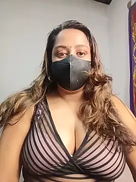 Suger Lips 99 online show from June 2026 07:02:02 PM