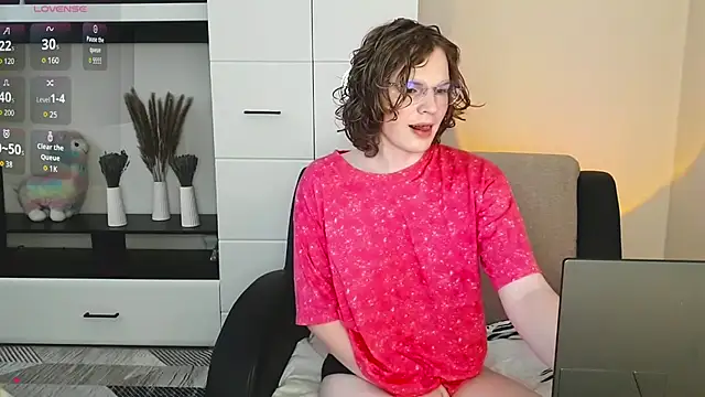 Snapshot of SallySweet_ chatting on July 2026 08:03:01 AM SallySweet online show from July 2026 08:03:01 AM
