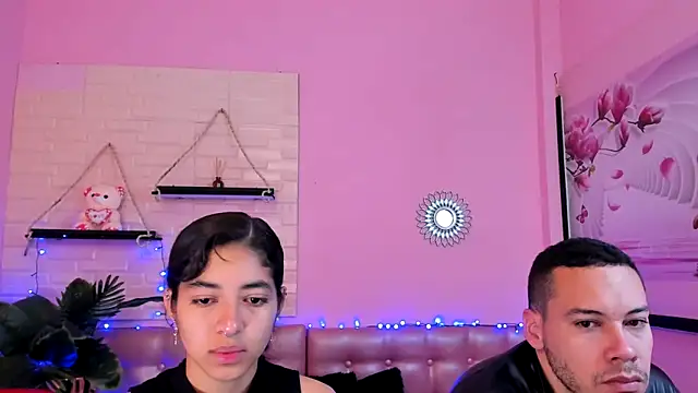 Aronandmoli69 online show from May 2026 12:08:02 PM