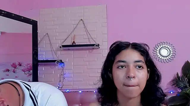 Aronandmoli69 online show from June 2026 01:09:02 PM