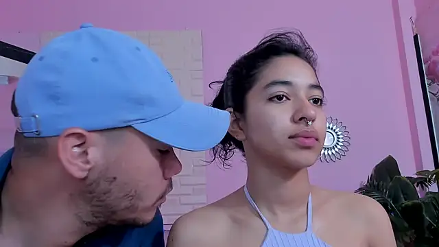 Aronandmoli69 online show from June 2026 01:20:02 PM
