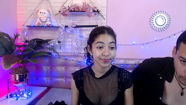 Aronandmoli69 online show from April 2026 12:29:02 PM