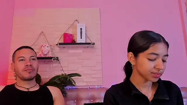 Aronandmoli69 online show from May 2026 12:58:02 PM