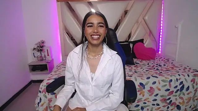 Miaa ferrari1 online show from April 2026 11:57:01 AM