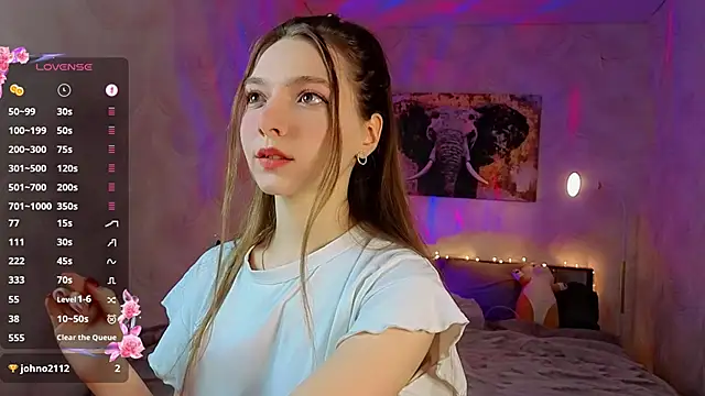 AuraLune   online show from May 2026 02:01:01 PM