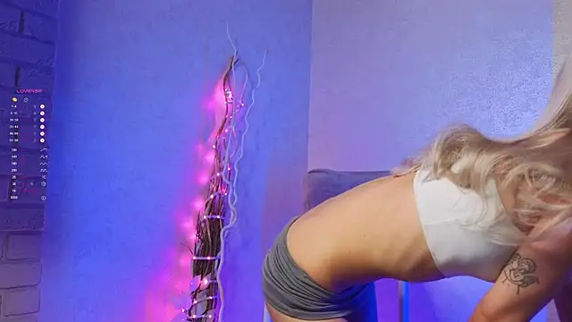 LuxuryBarbie online show from May 2026 07:08:01 PM