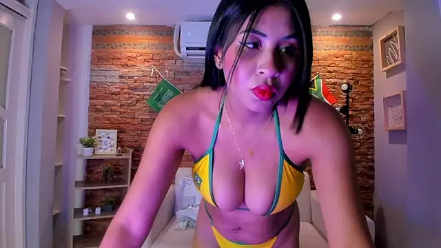 noa joness online show from June 2026 09:04:01 PM