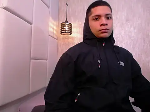 Axel marcus online show from April 2026 07:51:01 PM