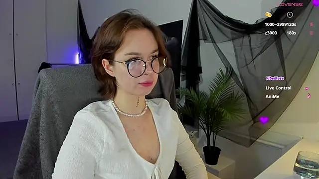Snapshot of RisoSweet chatting on May 2026 08:23:01 PM RisoSweet online show from May 2026 08:23:01 PM