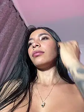 AMARA21 online show from April 2026 07:58:02 PM