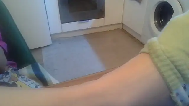 Olivia 2000 online show from April 2026 09:29:01 PM