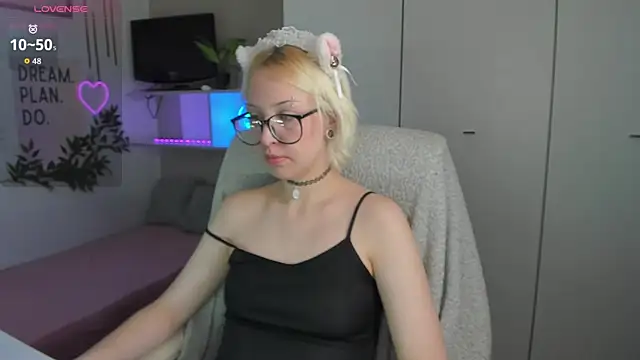 Neko Sora online show from May 2026 08:33:02 PM