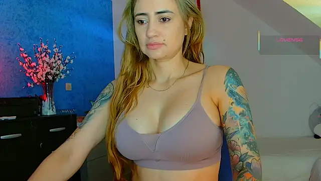 pennyyy  online show from May 2026 10:55:01 AM