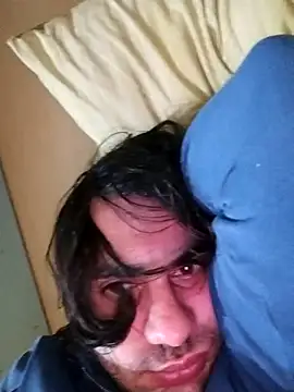 sangreal1996 online show from April 2026 10:43:01 PM