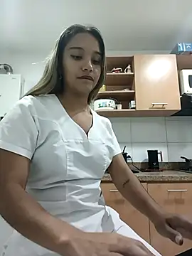 Miss Taniac online show from April 2026 11:21:01 PM