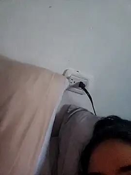 Snapshot of Sofiaw chatting on April 2026 10:59:02 PM Sofiaw online show from April 2026 10:59:02 PM