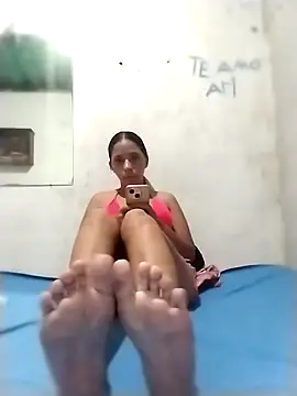 YuliBrayan online show from April 2026 03:32:01 AM