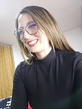 VALELUXX online show from May 2026 02:06:02 AM
