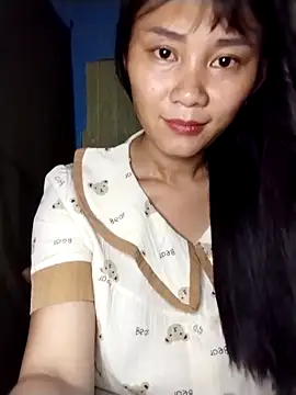 Kim Kelly online show from April 2026 03:28:01 PM