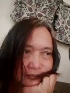 Snapshot of jeanyummytits chatting on May 2026 02:41:01 AM jeanyummytits online show from May 2026 02:41:01 AM