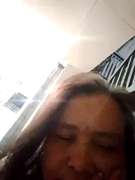 jeanyummytits online show from May 2026 01:38:01 PM