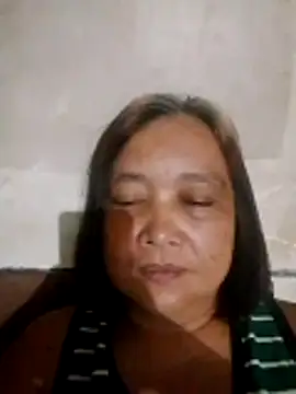 Snapshot of jeanyummytits chatting on May 2026 12:23:02 PM jeanyummytits online show from May 2026 12:23:02 PM