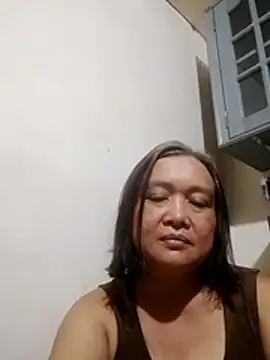 Snapshot of jeanyummytits chatting on May 2026 12:00:02 PM jeanyummytits online show from May 2026 12:00:02 PM