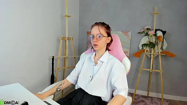 Milena Milyan online show from May 2026 01:23:01 AM