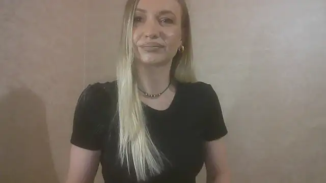 NoirEnigma online show from April 2026 08:59:02 PM