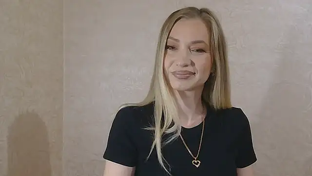 NoirEnigma online show from April 2026 10:58:01 PM
