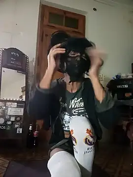 lucybeb online show from April 2026 07:45:02 AM