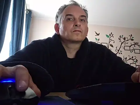 Piotr481 online show from May 2026 04:10:01 PM