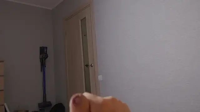 Snapshot of vesullillo chatting on April 2026 05:18:01 PM vesullillo online show from April 2026 05:18:01 PM