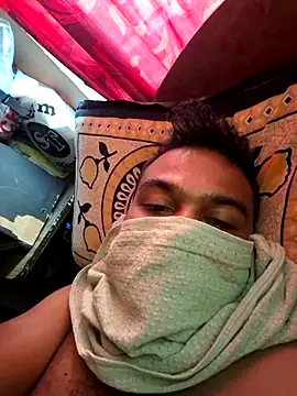 Snapshot of Rishi040493 chatting on April 2026 11:24:01 AM Rishi040493 online show from April 2026 11:24:01 AM