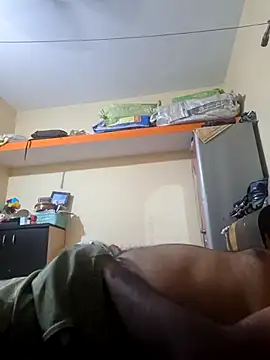 Snapshot of Rishi040493 chatting on April 2026 04:22:01 PM Rishi040493 online show from April 2026 04:22:01 PM