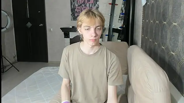 cute grecha online show from April 2026 06:28:01 PM