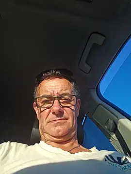 loulouferrari online show from May 2026 07:03:02 PM